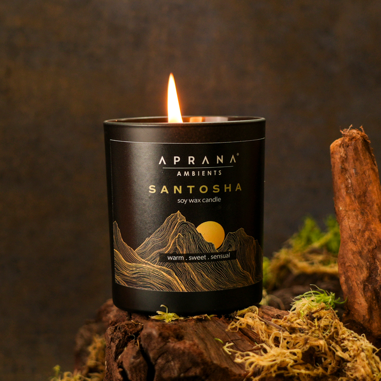 Santosha Candle