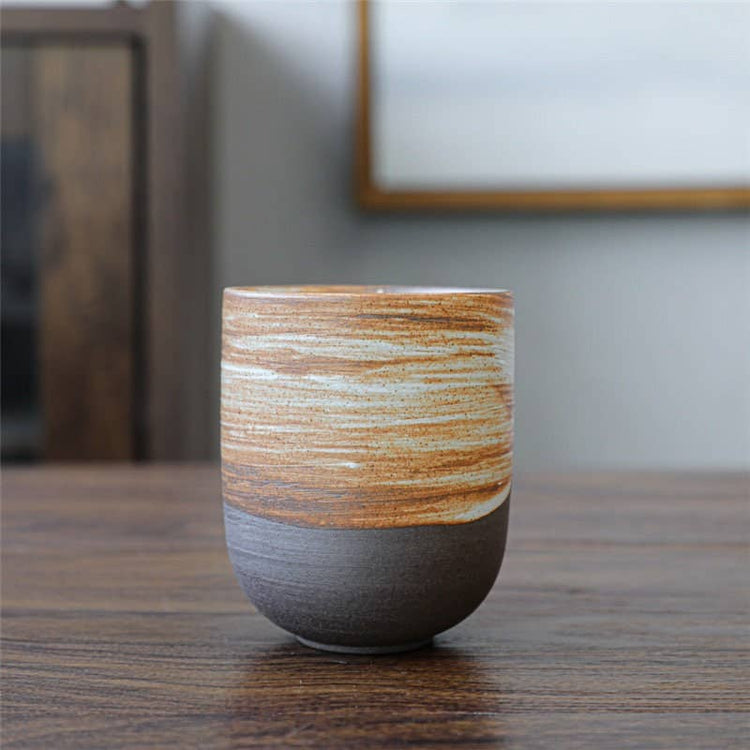Tea cup - Ceramic Japanese style tea cup: White/Brown