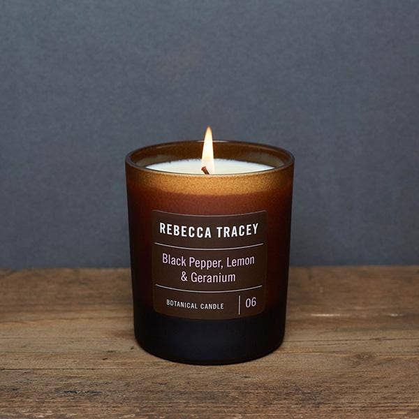 06 Bontanical Candle - Black Pepper, Lemon & Geranium