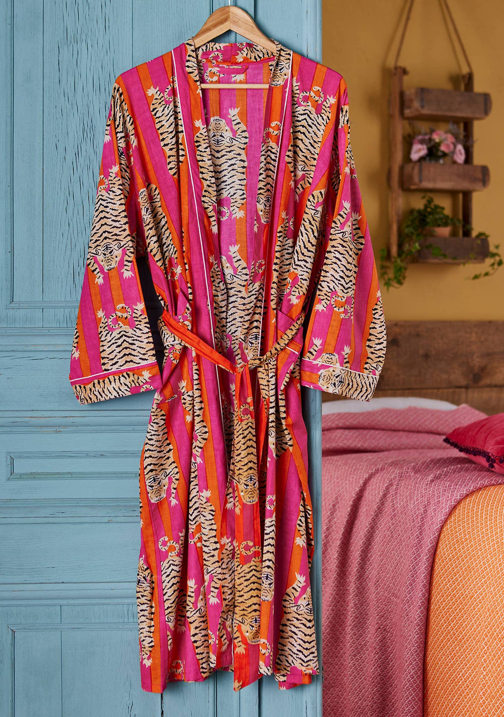 Tiger Stripe Dressing Gown: Large/Extra Large(LXL)
