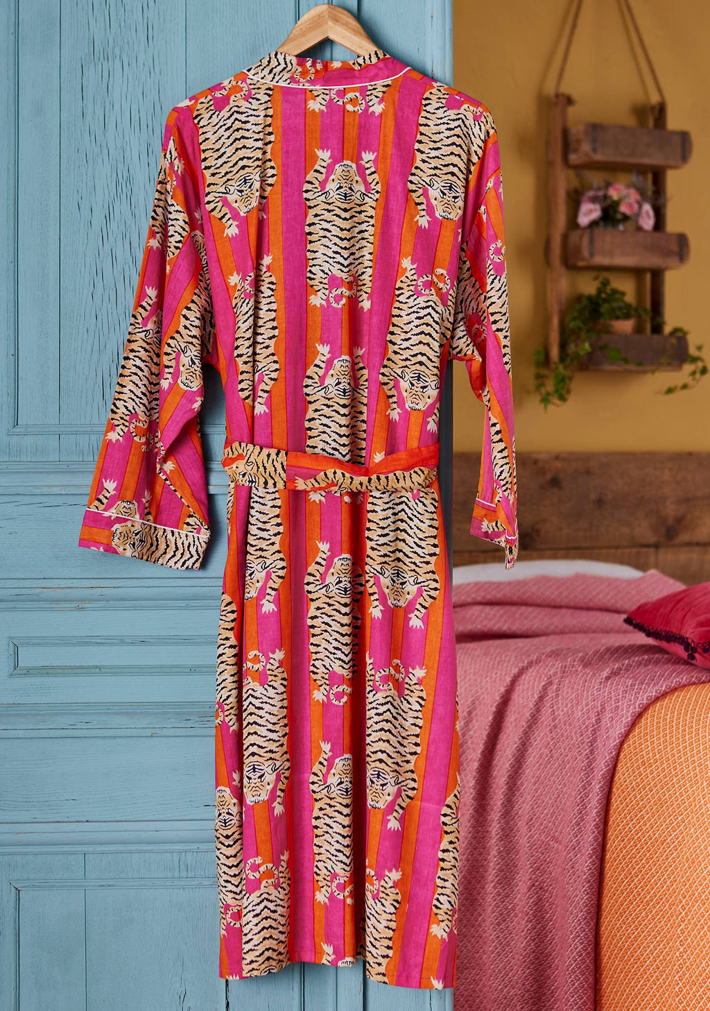 Tiger Stripe Dressing Gown: Large/Extra Large(LXL)