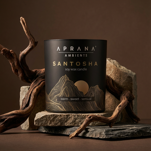 Santosha Candle